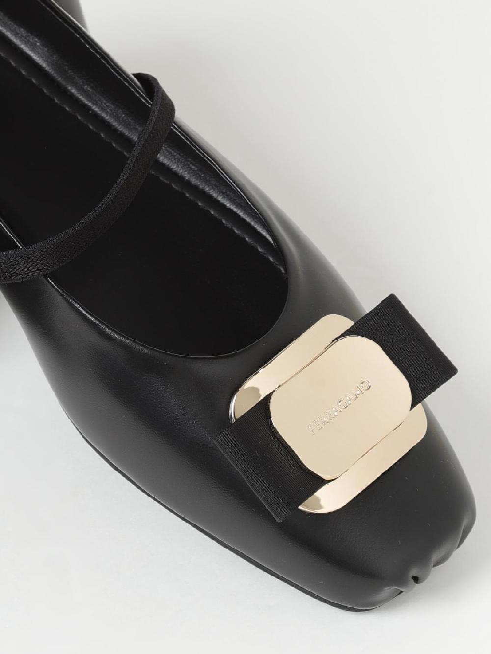 Giglio Ballerina New Vara Ferragamo in pelle In Saldo